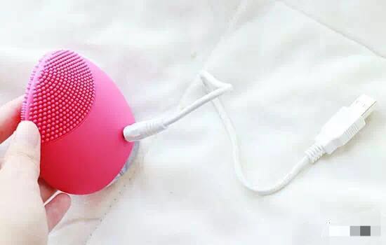 Luna潔面儀 科技護(hù)膚新寵，但“乙酸乙酯”成分引關(guān)注